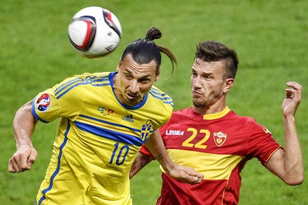 June 14, 2015 - Stockholm, Schweden - 150614 Swedens Zlatan Ibrahimovic and Montenegros Marko Simic Länderspiel Fussball EM Quali - Sweden vs Montenegro den 14 juni 2015 i Stockholm..Foto: NiklasxLarsson kod NL 44076 News - June 14, 2015  - ZUMAb138