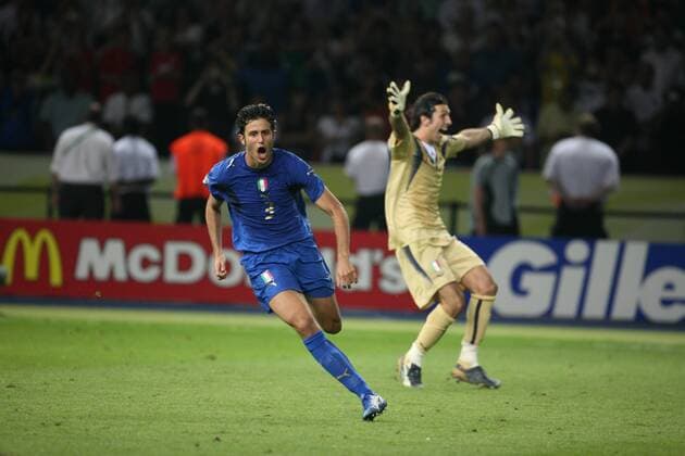 Fußball, WM 2006, Berlin, Finale, Italien - Frankreich Gianluigi Buffon, Fabio Grosso