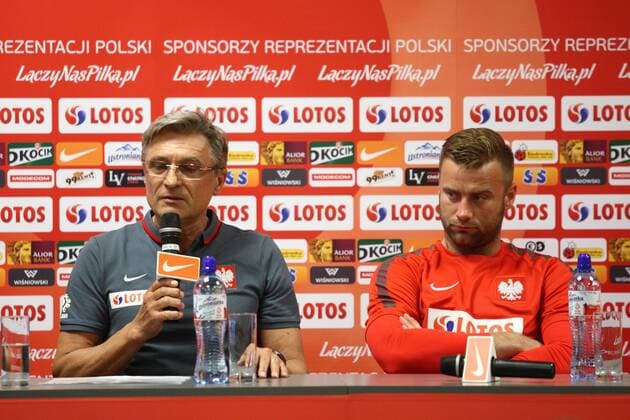 Aktuell Fußball, PK Nationalmannschaft Polen und Griechenland zum bevorstehenden Länderspiel June 15, 2015 - Gdansk, Poland - Gdansk, Poland Polish National Football team press conference PK Pressekonferenz before the Greece game. Polish team will head off friendly Greec on 16th of June at PGE Arena Stadium in Gdansk..Pictured: Adam Nawalka - Polish team head coach, and Artur Boruc - goalkeeper Polish football team press conference and training in Gdansk, Poland  - ZUMAn230