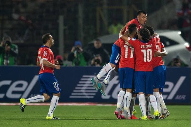 Chile-Mexico SANTIAGO, SC - 15 06 2015: CHILE X MEXICO - Arturo Vidal of Chile celebrates after scoring goal during match between Chile-Mexico, valid for the second round of the first group phase of the Copa America 2015 held at the Julio Mart?nez Pr?danos National Stadium. (Photo: Marcelo Machado de Melo FotoArena)  MarceloxMachadoxdexMelo