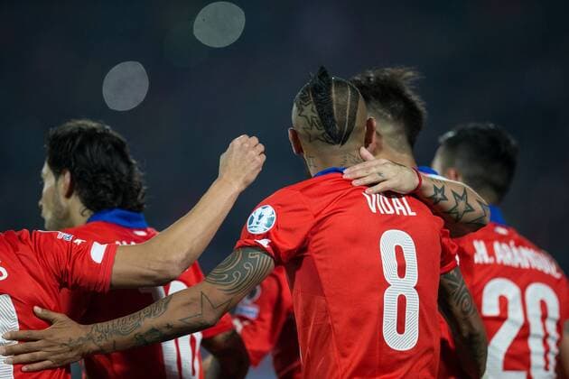 Chile-Mexico SANTIAGO, SC - 15 06 2015: CHILE X MEXICO - Arturo Vidal of Chile celebrates after scoring goal during match between Chile-Mexico, valid for the second round of the first group phase of the Copa America 2015 held at the Julio Mart?nez Pr?danos National Stadium. (Photo: Marcelo Machado de Melo FotoArena)  MarceloxMachadoxdexMelo