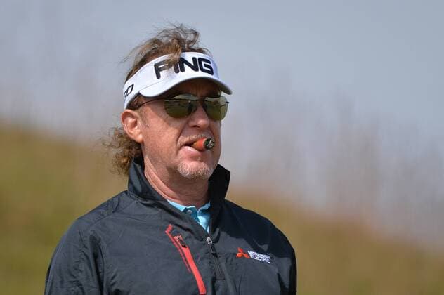 Aktuell Golf, US Open, Training Miguel Angel Jimenez smokes a cigar on the 7th tee during a practice round prior to the start of the 115th U.S. Open Championship at Chambers Bay on June 16, 2015 in University Place, Washington.  SEA20150616327 KEVINxDIETSCH