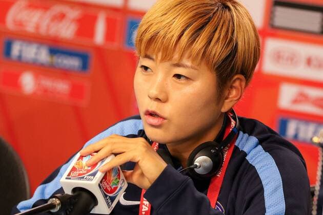 Jeon Gaeul (KOR), spricht ins Mikrofon, Südkorea (Korea Republik, Republic), Fussball, FIFA Frauen-WM 2015, Pressekonferenzen, xozx