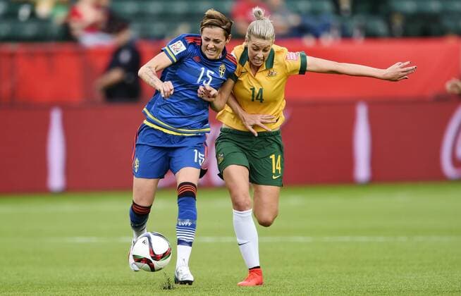 June 16, 2015 - Edmonton - 150616 Sveriges Therese - Australiens Alanna Kennedy -- WM - Australien - Schweden - ..Foto: CarlSandin BILDBYRAN kod CS 57692 News - June 16, 2015  - ZUMAb138
