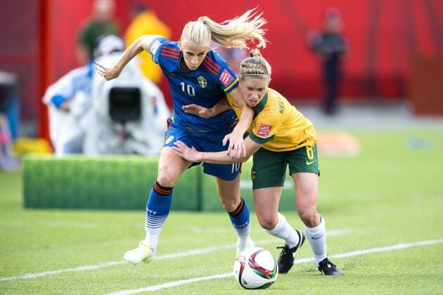 June 16, 2015 - Edmonton - 150616 Sveriges Sofia Jakobsson - Australiens Elise Kellond-Knight -- WM - Australien - Schweden - ..Foto: CarlSandin BILDBYRAN kod CS 57692 News - June 16, 2015  - ZUMAb138