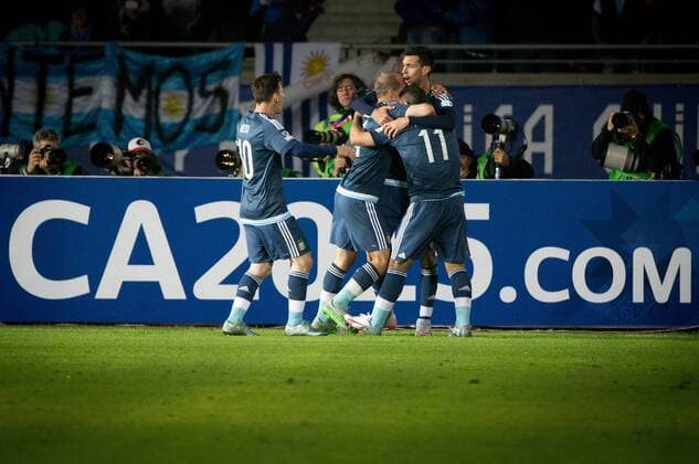 LA SERENA, June 16, 2015 -- Players of Argentina celebrate for goal during the Group B match against Uruguay at the 2015 American Cup, at La Portada stadium, in La Serena, Chile, on June 16, 2015. Argentina won 1-0. ) (ce) (SP)CHILE-LA SERENA-COPA AMERICA-ARGENTINA VS URUGUAY PedroxMera 