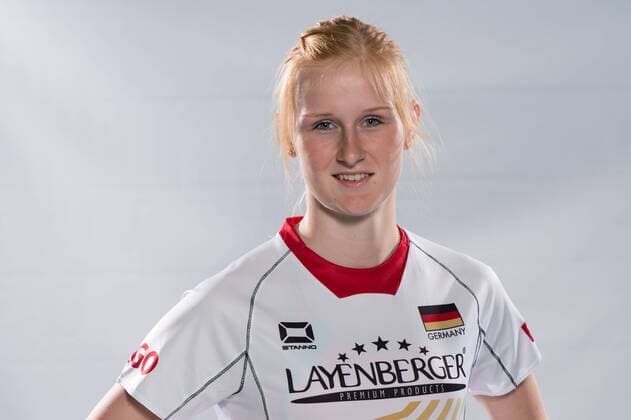 04.06.2015, Bundesleistungszentrum, Kienbaum Volleyball, Fotoshooting Nationalmannschaft Frauen Leonie Schwertmann ( 9 GER)