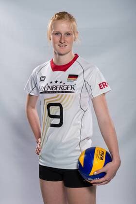 04.06.2015, Bundesleistungszentrum, Kienbaum Volleyball, Fotoshooting Nationalmannschaft Frauen Leonie Schwertmann ( 9 GER)
