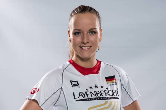 04.06.2015, Bundesleistungszentrum, Kienbaum Volleyball, Fotoshooting Nationalmannschaft Frauen Denise Hanke ( 3 GER)