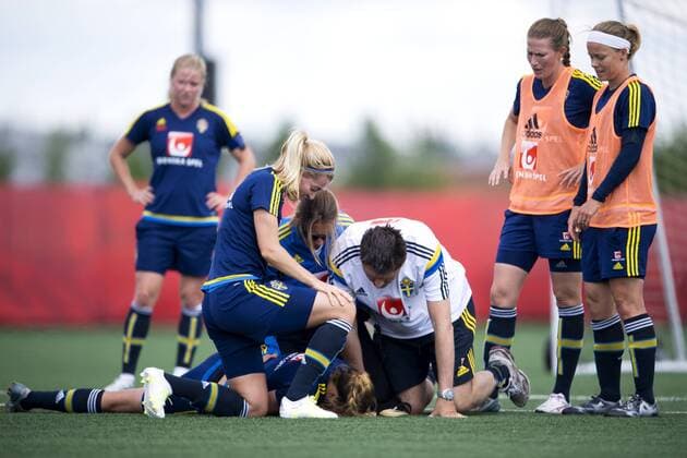 Aktuell Fußball, Damen WM in Kanada, Training Nationalteam Schweden June 17, 2015 - Edmonton: Charlotte Rohlin - Training Nationalteam Schweden, Fussball WM der Damen.  - ZUMAb138