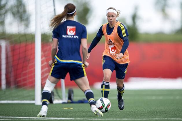 Aktuell Fußball, Damen WM in Kanada, Training Nationalteam Schweden June 17, 2015 - Edmonton: Sara Thunebro - Training Nationalteam Schweden, Fussball WM der Damen.  - ZUMAb138