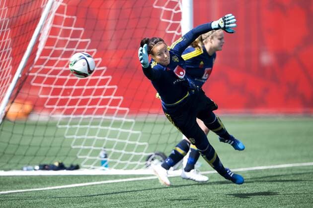 Aktuell Fußball, Damen WM in Kanada, Training Nationalteam Schweden June 17, 2015 - Edmonton: Carola Söberg - Training Nationalteam Schweden, Fussball WM der Damen.  - ZUMAb138