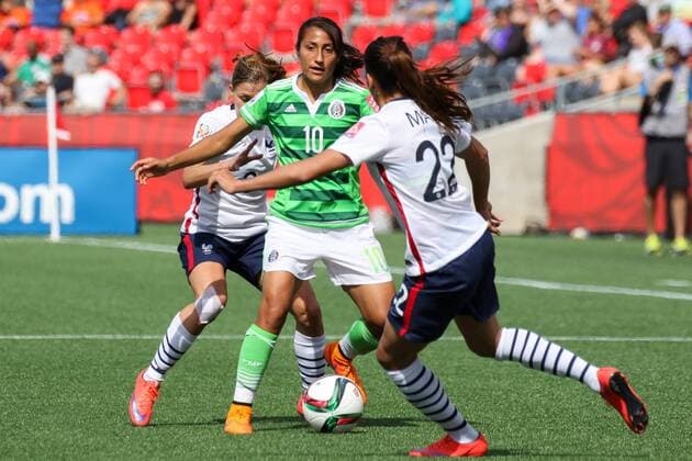 v.li.: Laure Boulleau (Frankreich), Stephany Mayor (Mexiko), Amel Majri (Frankreich), Fussball, FIFA Frauen-WM 2015, Mexiko - Frankreich, xozx