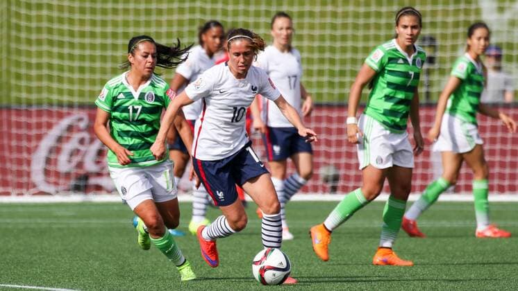 v.li.: Veronica Perez (Mexiko), Camille Abily (Frankreich), Fussball, FIFA Frauen-WM 2015, Mexiko - Frankreich, xozx