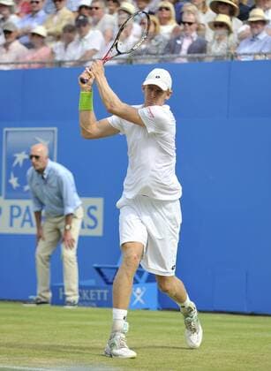 Aktuell Tennis, ATP Turnier im Queen s Club 17 June 2015: Kevin Anderson (RSA) in action during his victory over Stan Wawrinka (SUI) in their MenÕs Singles Second Round match during the Aegon Classic in London, Great Britain. - Kevin Anderson (RSA) def Stan Wawrinka (SUI) 7-6, 7-6. TENNIS: JUN 17 Aegon Classic London Icon1506173236 EDITORIAL USE ONLY