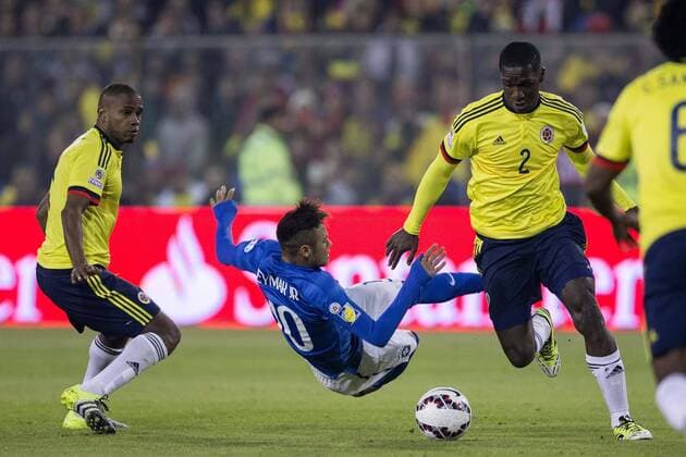 Brazil vs Colombia SANTIAGO, SC - 17 06 2015: BRAZIL X COLOMBIA - Neymar Jr. of Brazil is fouled during the match between Brazil vs Colombia, valid for the second round of the first phase of Group C of the Copa America 2015 held at the Estadio Monumental David Arellano. (Photo: Marcelo Machado de Melo FotoArena)  MarceloxMachadoxdexMelo