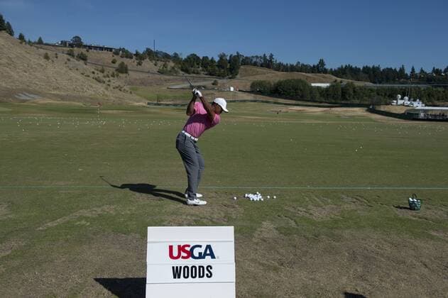 Aktuell Golf, US Open, Training Tiger Woods hits balls on the driving range during practice prior to the start of the 115th U.S. Open Championship at Chambers Bay on June 17, 2015 in University Place, Washington.  SEA20150617239 KEVINxDIETSCH