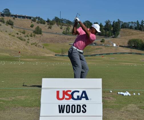 Aktuell Golf, US Open, Training Tiger Woods hits balls on the driving range during practice prior to the start of the 115th U.S. Open Championship at Chambers Bay on June 17, 2015 in University Place, Washington.  SEA20150617240 KEVINxDIETSCH