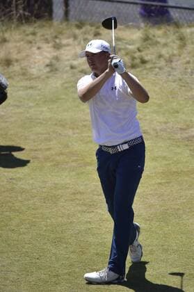 Aktuell Golf, US Open, Training June 17, 2015..Jordan Spieth on the 18th tee during a Wednesday practice round at the U.S. Open at CHAMBERS BAY, University Place, Washington. . .George Holland Cal Media. PGA Golf Herren Tour 2015: US Open Championship JUN 17 - ZUMAch4_