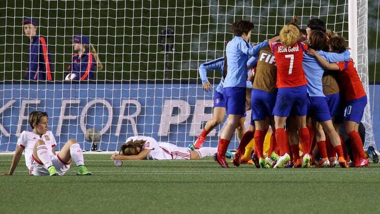 Enttäuschung bei Spanien, Jubel bei Korea, Spanien ist ausgeschieden, Südkorea zieht ins Achtelfinale ein, Freude und Trauer, Fussball, FIFA Frauen-WM 2015, Südkorea - Spanien, xozx