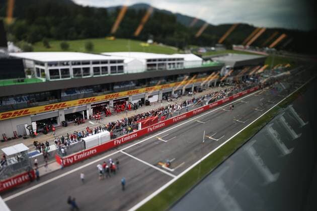 FORMULA 1 - GP of Austria 2015 SPIELBERG,AUSTRIA,18.JUN.15 - MOTORSPORTS, FORMULA 1 - Grand Prix of Austria, Red Bull Ring, preview. Image shows pit lane walk. GEPAxpictures xDanielxGoetzhaber