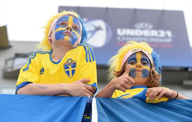 Children spectators and fans of Swedish team during the UEFA European U21 U 21 soccer championship group B match Italy vs Sweden in Prague, Czech Republic, June 18, 2015. (CTKxPhoto LudekxPerina) CTKPhotoP201506180858901  LPE 001