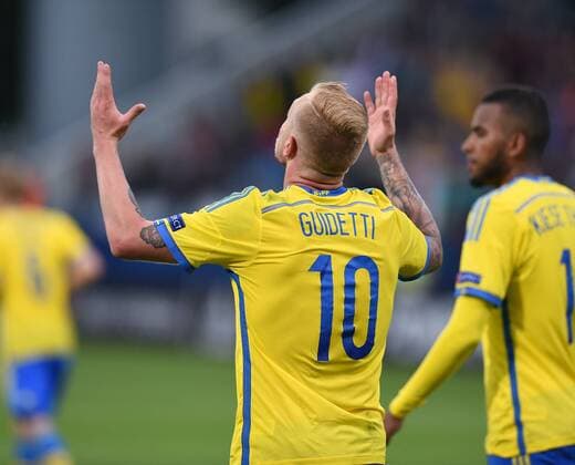 FUSSBALL International UEFA U21 U 21 EUROPAMEISTERSCHAFT 2015 GRUPPENPHASE in Olmuetz Italien - Schweden 18.06.2015 JUBEL Schweden; Torschuetze zum 1-1 Ausgleich John Guidetti 