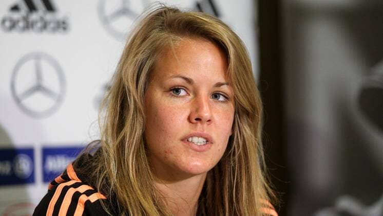 Lena Petermann (Deutschland), Porträt, Portrait, Fussball, FIFA Frauen-WM 2015, Pressekonferenz, xozx
