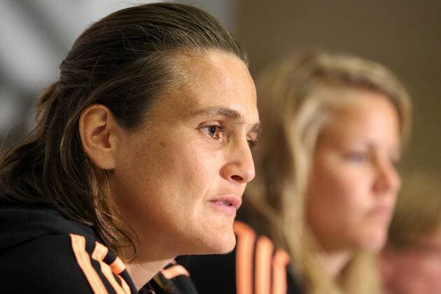 v.li.: Nadine Angerer (Torwart, Deutschland), Lena Petermann (Deutschland), Fussball, FIFA Frauen-WM 2015, Pressekonferenz, xozx