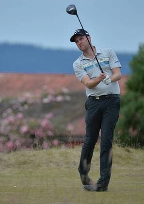 Aktuell Golf, US Open Chris Kirk watches his tee shot on the 18th hole of the 115th U.S. Open Championship at Chambers Bay on June 18, 2015 in University Place, Washington.  SEA20150618255 KEVINxDIETSCH