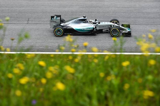 Aktuell Motorsport, Formel 1, GP Österreich in Spielberg FORMULA 1 - GP of Austria 2015 SPIELBERG,AUSTRIA,19.JUN.15 - MOTORSPORTS, FORMULA 1 - Grand Prix of Austria, Red Bull Ring, free practice. Image shows Lewis Hamilton (GBR Mercedes GP). GEPAxpictures xGuenterxFloeck