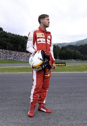 VETTEL Sebastian F1 Team Scuderia Ferrari Ausfall beim Training am Freitag Formel 1 Grand Prix von Oesterreich 2015 in Spielberg am 19. Juni 2015 