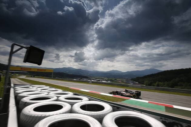 Motorsports: FIA Formula One World Championship WM Weltmeisterschaft 2015, Grand Prix of Austria, 27 Nico Hulkenberg (GER, Sahara Force India F1 Team), xHOCHxZWEIx