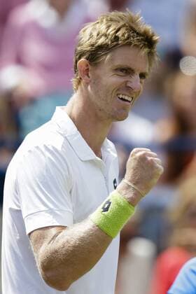 Aktuell Tennis, ATP Turnier im Queen s Club 19.06.2015. London, England. Queens Aegon Championship Tennis. Guillermo Garcia-Lopez (ESP) versus Kevin Anderson (RSA), Quarter Final match. Kevin Anderson celebrates his victory 7-6 7-5 xCraigxMercerx  ActionPlus11633120