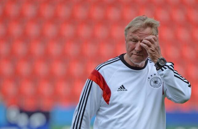 Aktuell Fußball, U21 EM, DFB Nationalteam Training in Prag 19.06.2015, xjhx, Fussball EM 2015 U21 U 21 Deutschland Pressekonferenz und Training, v.l. Trainer Horst Hrubesch (Deutschland U21)