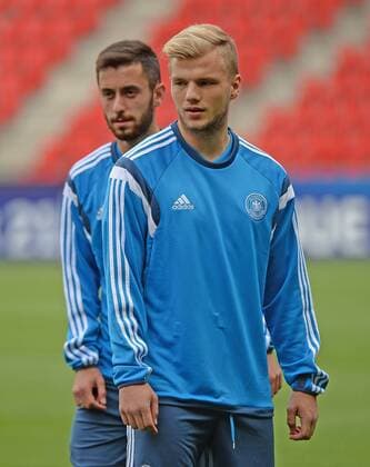 Aktuell Fußball, U21 EM, DFB Nationalteam Training in Prag 19.06.2015, xjhx, Fussball EM 2015 U21 U 21 Deutschland Pressekonferenz und Training, v.l. Yunus Malli (Deutschland U21), Johannes Geis (Deutschland U21)