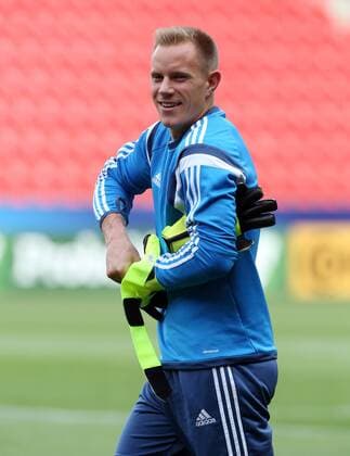 Aktuell Fußball, U21 EM, DFB Nationalteam Training in Prag Training Torwart Marc Andre ter Stegen Aktion Oberkoerper Oberkörper Fußball Fussball U 21 U21 U 21 Europameisterschaft in Tschechien Saison 2014 2015 19.06.2015 DFB Nationalmannschaft U21 BRDeutschland