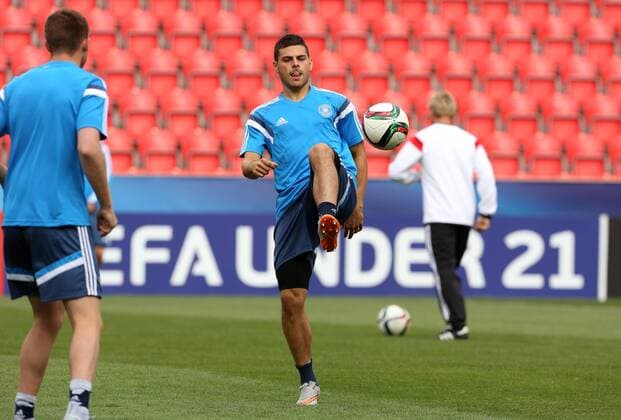 Aktuell Fußball, U21 EM, DFB Nationalteam Training in Prag Training Kevin Volland Einzelbild Freisteller Aktion Fußball Fussball U 21 U21 U 21 Europameisterschaft in Tschechien Saison 2014 2015 19.06.2015 DFB Nationalmannschaft U21 BRDeutschland