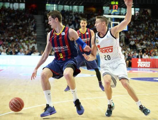 Aktuell Basketball, Spanien, Finale, Real Madrid - FC Barcelona ESPANA - MADRID 19 JUN: Primer partido baloncesto playoff final, Liga Endesa 2014 15, Bayclard (Madrid). 19 de Junio de 2015 (Madrid). (Isa Saiz Cordon Press). 