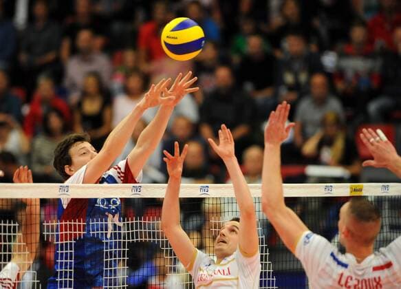 Adam Bartos (CZE), from left, and Benjamin Toniutti and Julien Le Roux (both FRA) in action during the match of the group D of the Volleyball World League Czech Republic vs France in Ceske Budejovice, Czech Republic, June 19, 2015. (CTKxPhoto VaclavxPancer) CTKPhotoP201506190865401  VPC_02