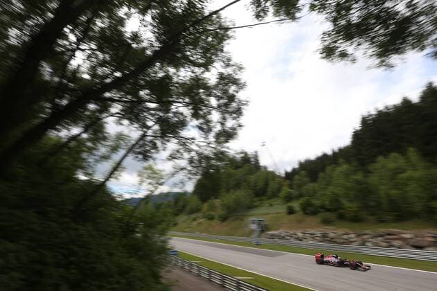 Motorsports: FIA Formula One World Championship WM Weltmeisterschaft 2015, Grand Prix of Austria, 33 Max Verstappen (NLD, Scuderia Toro Rosso), xHOCHxZWEIx