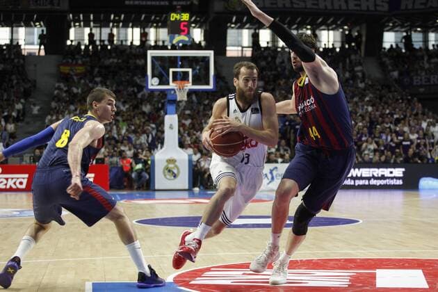 Aktuell Basketball, Spanien, Finale, Real Madrid - FC Barcelona Real Madrid s Sergio Rodriguez during Liga Endesa Final first match at Palacio de los Deportes in Madrid, Spain. June 19, 2015.  (2015061900077)