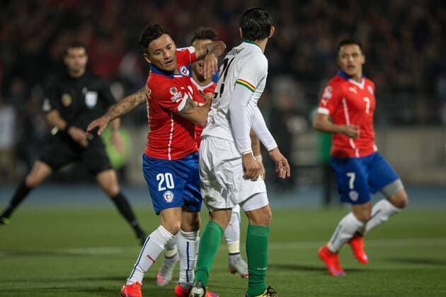 X Chile Bolivia SANTIAGO, CHILE - 06 19 2015: CHILE X BOLIVIA - Charles Aranguiz Chile celebrates after scoring goal during match between Chile x Bolivia, valid for the third round of the first group phase of the Copa America 2015 held at the National Stadium Julio Mart?nez Pr?danos. (Photo: Marcelo Machado de Melo FotoArena)  MarceloxMachadoxdexMelo