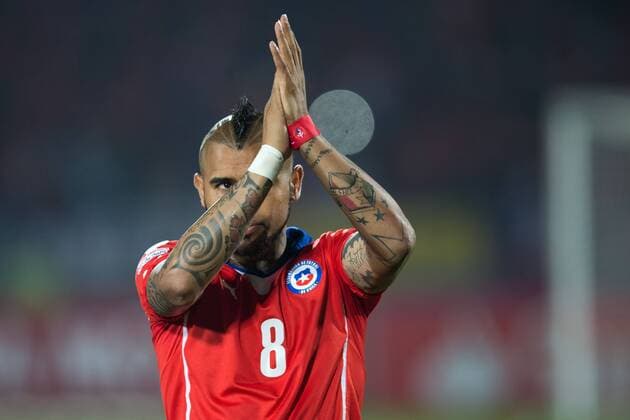 X Chile Bolivia SANTIAGO, CHILE - 06 19 2015: CHILE X BOLIVIA - Arturo Vidal of Chile during match between Chile x Bolivia, valid for the third round of the first group phase of the Copa America 2015, held at the National Stadium Julio Mart?nez Pr?danos. (Photo: Marcelo Machado de Melo FotoArena)  MarceloxMachadoxdexMelo