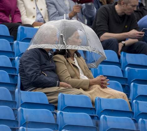 20.06.2015. London, England. Queens Aegon Championship Tennis. The umbrellas are out as rain delays the start of semi final day at Queens. xNigelxCookex  ActionPlus11633544