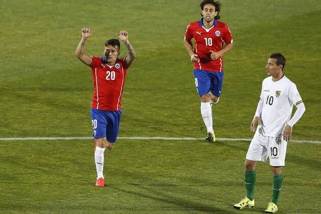 Aktuell Fußball, Copa America, Chile - Bolivien Football , Chile v Bolivia Copa America 2015. Chile s player Charles Aranguiz celebrates his goal against Bolivia during the Copa America Group A, at Nacional stadium. Santiago, Chile. 19 06 2015 Paul Plaza Photosport Chile v Bolivia, Copa America 2015. 