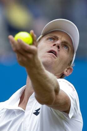 20.06.2015. London, England. Queens Aegon Championship Tennis. Gilles Simon (FRA) versus Kevin Anderson (RSA), Semi-Final match. Kevin Anderson in action xCraigxMercerx  ActionPlus11633603