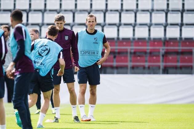 Olomouc - 150620 Englands Harry Kane - Training der englischen U21 Fußballnationalmannschaft -  - ZUMAb138