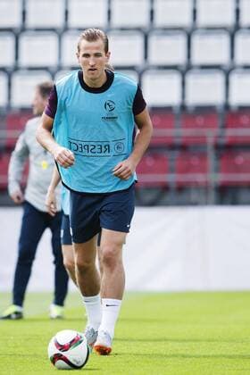 Olomouc - 150620 Englands Harry Kane - Training der englischen U21 Fußballnationalmannschaft -  - ZUMAb138