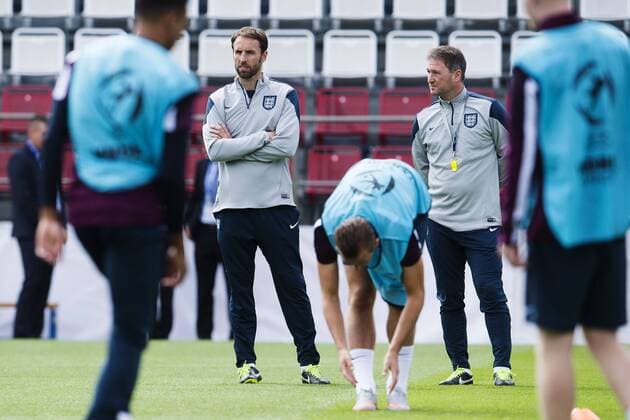 Olomouc - 150620 Englands förbundskapten Gareth Southgate - Training der englischen U21 Fußballnationalmannschaft -  - ZUMAb138